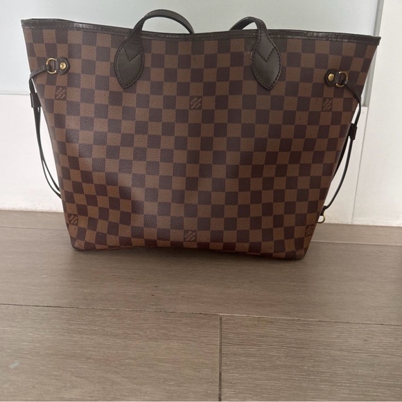 Louis Vuitton Purse - Brown - Picture 1 of 6